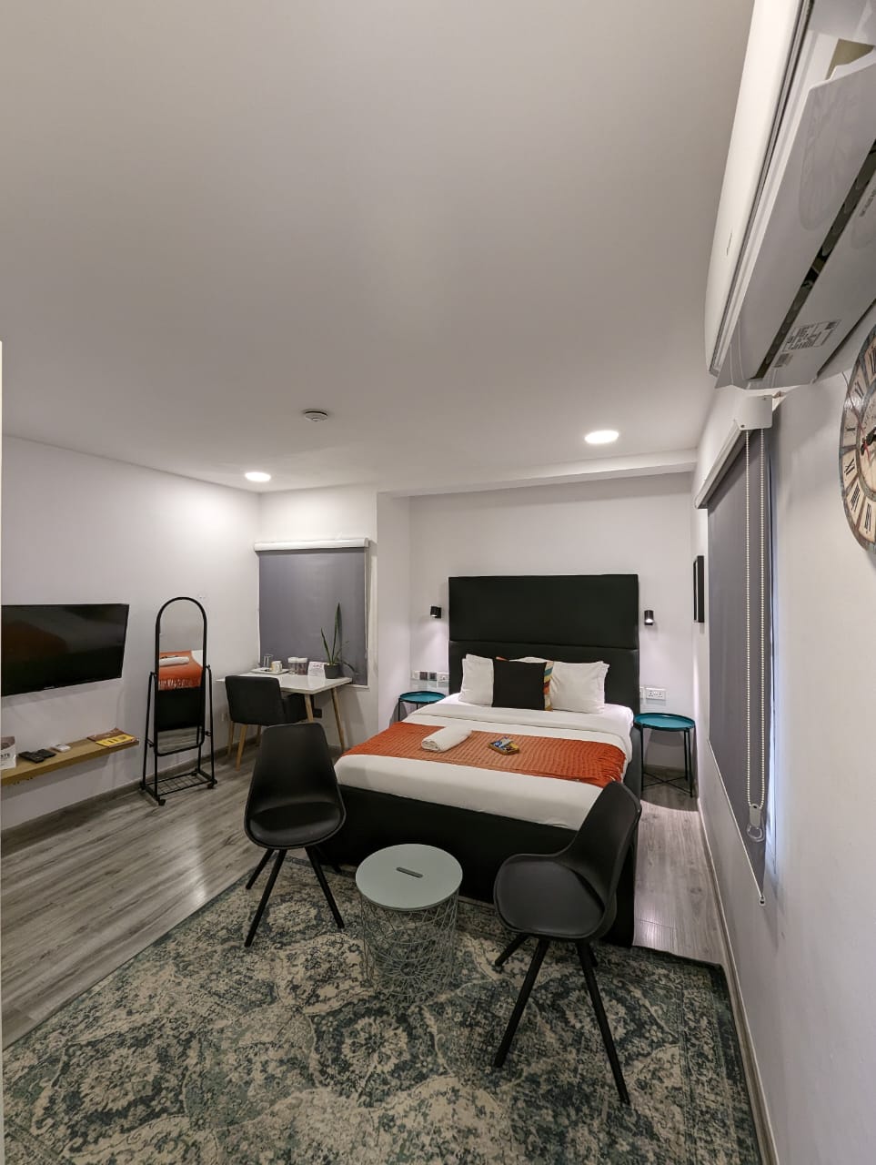 Studio Room 4