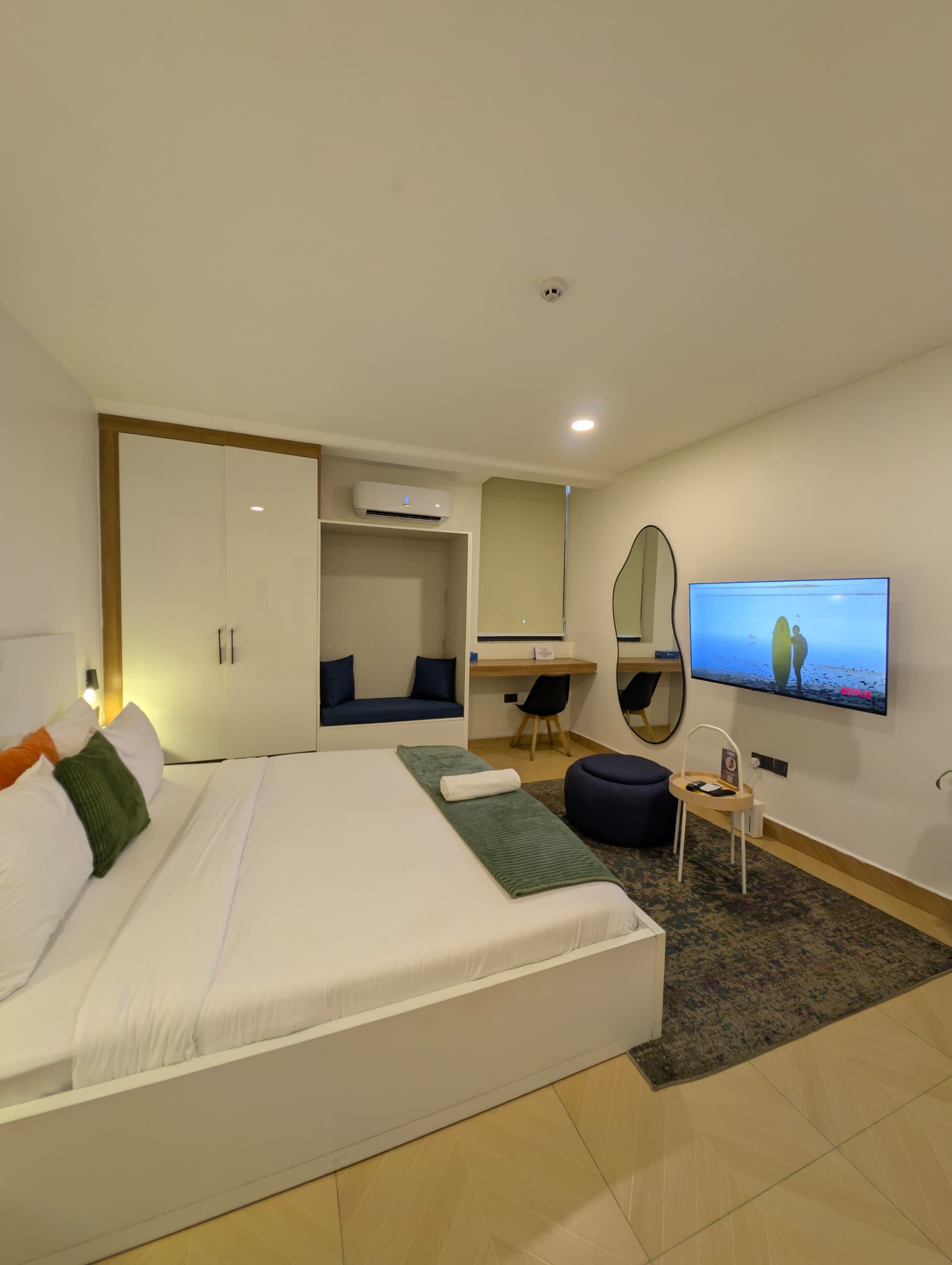 Studio Room 7