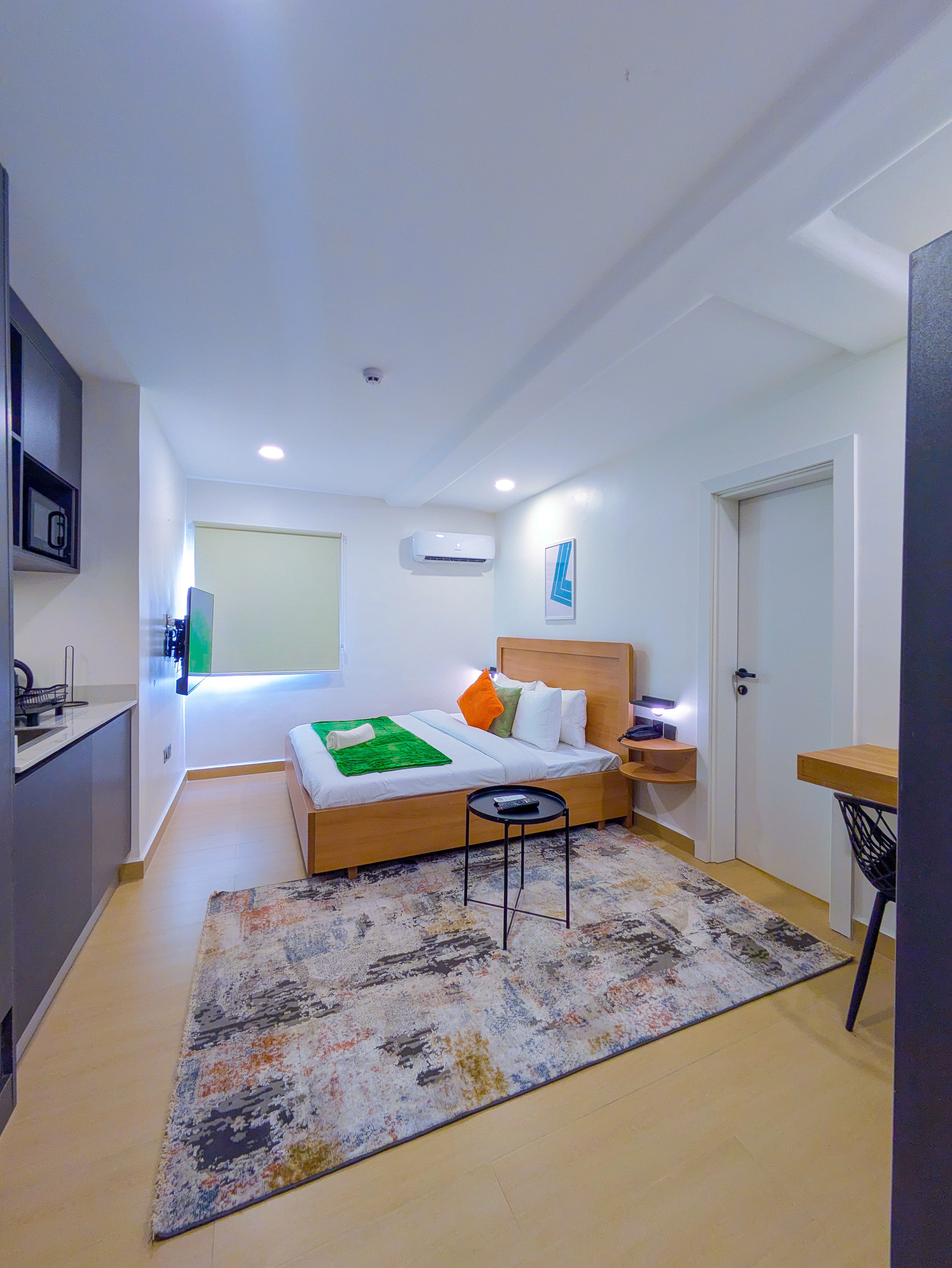 Studio Room 10